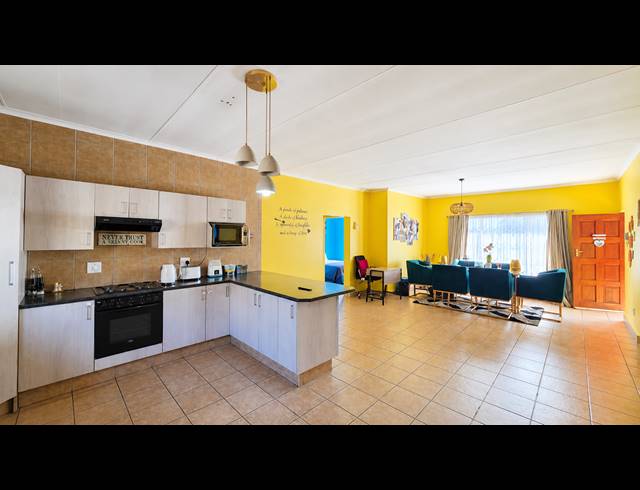 3 BEDROOM HOUSE FOR SALE IN RIVERSDALE
